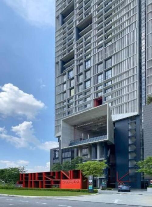 Luxury Stay-Tamarind Suite Cyber Cyberjaya Exterior foto